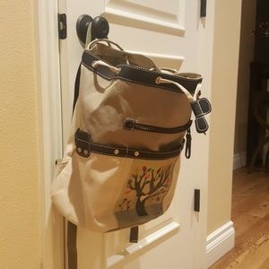 Sherpani backpack falling tree bag.